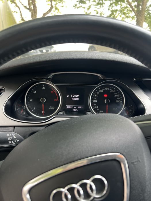 Audi A4 Avant Sport S tronic 177cavalos