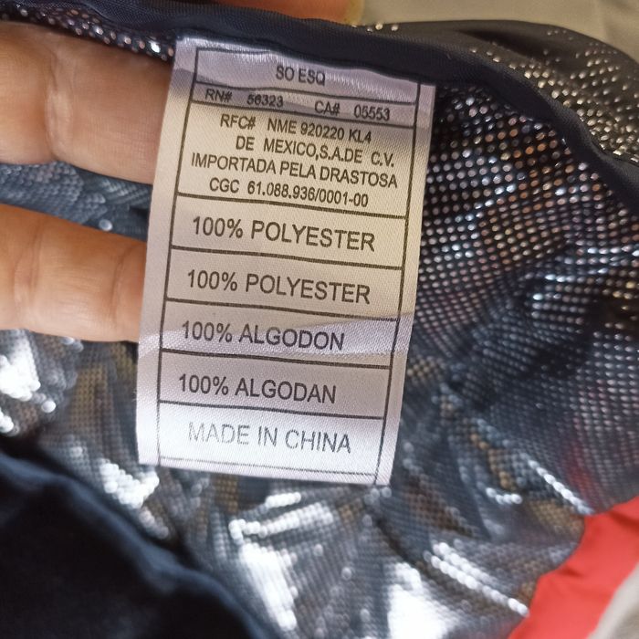 Продам куртку нову