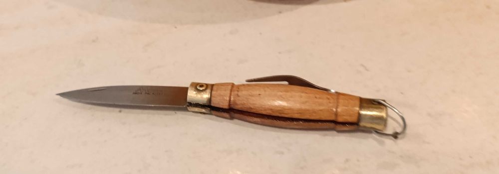 Porta Chaves,madeira com Canivete e garfo, lâmina MAM Inox  Palaçoulo