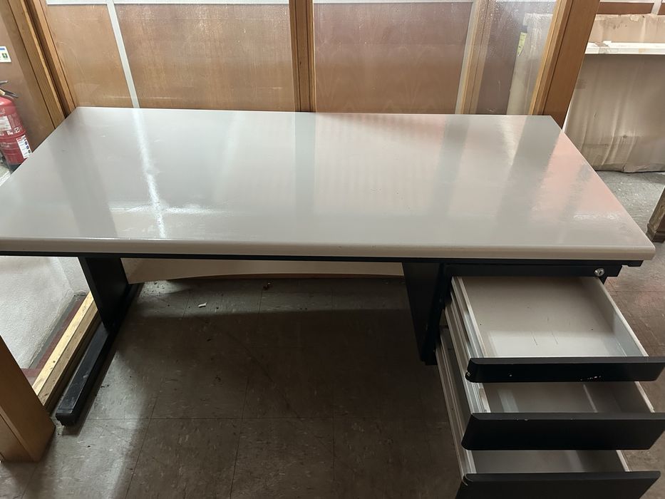 Secratária de escritório