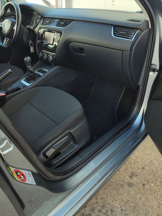 Skoda Octavia Break TDI versão Sport