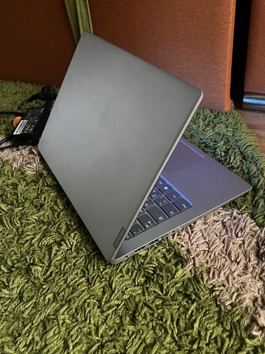 Ноутбук Lenovo ideapad 330S-14IKB в гарному стані ram 8gb ssd 128gb