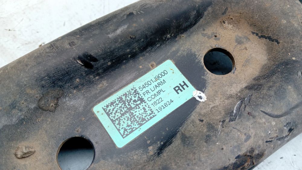 Braço de suspensão frente direito HYUNDAI Kauai (OS)