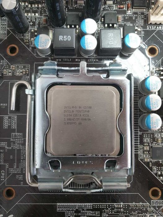 Материнская плата MSI MS-7592 Ver 5.2/ Pentium E5700 3Ghz/ DDR3 4Gb