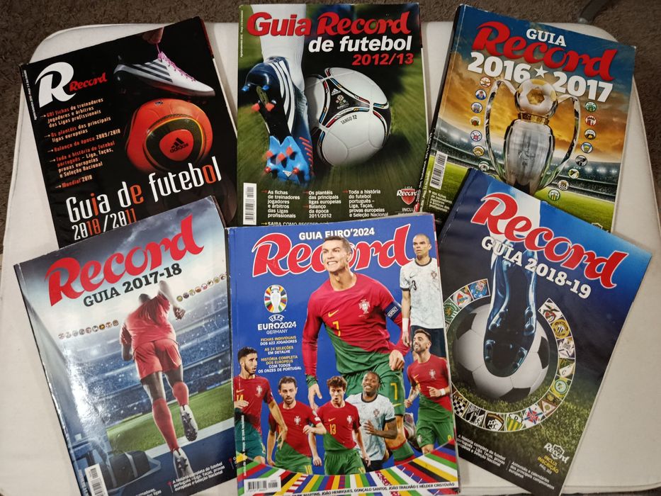 6  Revistas RECORD (diversas épocas de futebol)