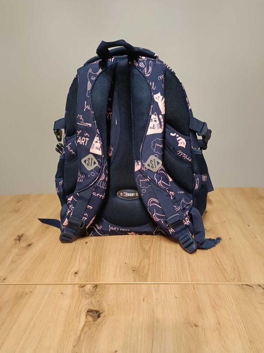 Plecak szkolny wielokomorowy ST.RIGHT niebiesko-różowy koty BDB