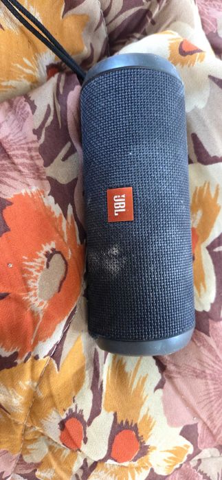 Продам колонку jbl 3, на запчастини
