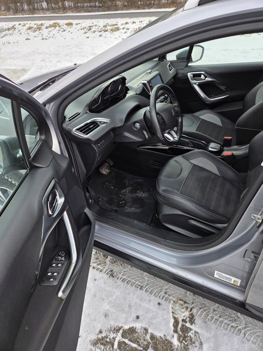 Peugeot 2008,1.2b 2016r. Automat!