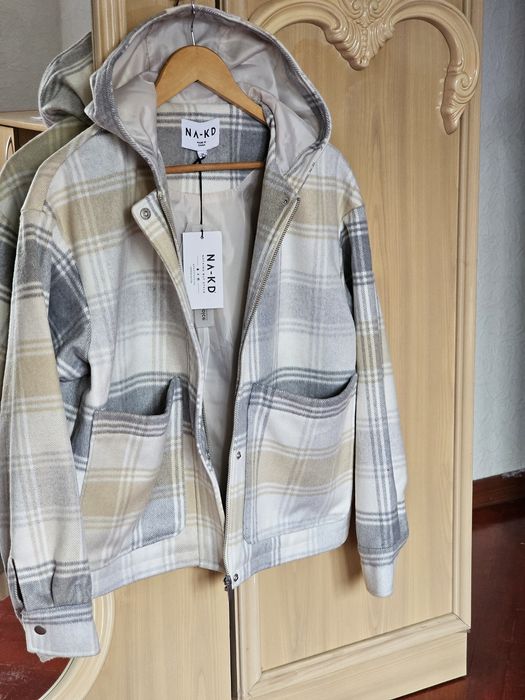 Куртка - пальто з капюшоном.  NAKD