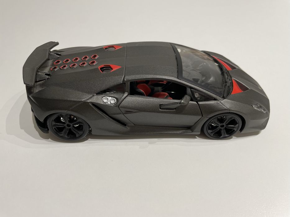 Model BURAGO 1:24 Lamborghini Sesto Elemento PRYWATNA WYPRZEDAŻ Poznań