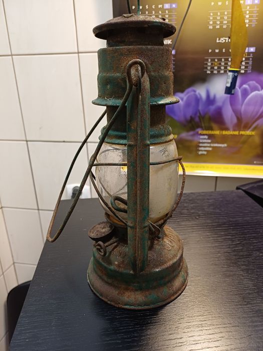 Stara lampa naftowa