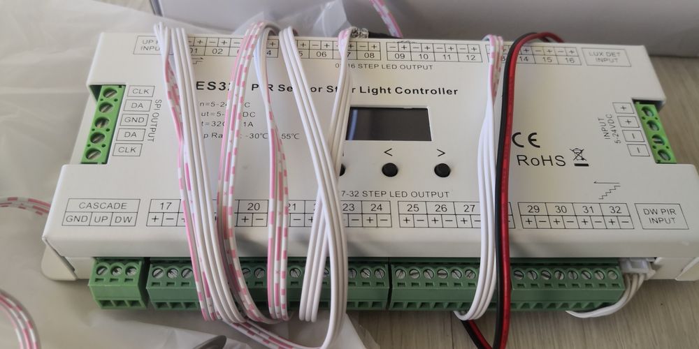 Controlador de luzes de escada