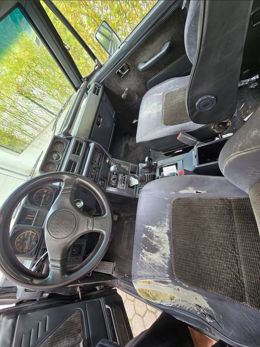 Mitsubishi pajero mk1