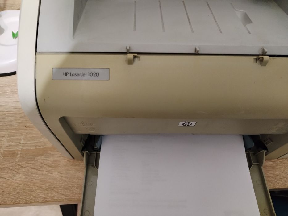 Принтер робочий HP 1020