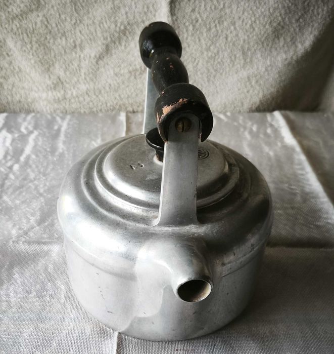 Chaleira antiga em alumínio fundido - Alba nº2