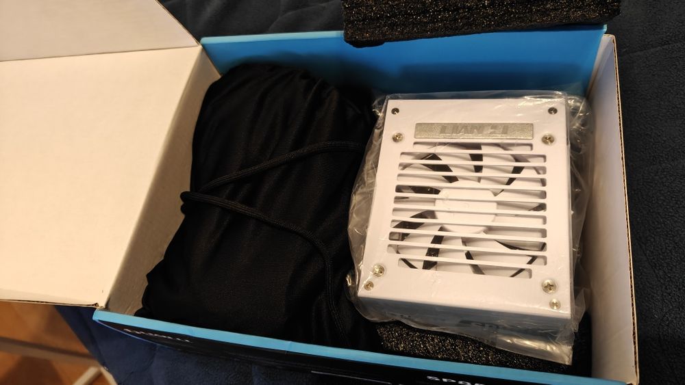 Fonte de Alimentação Lian Li SP850