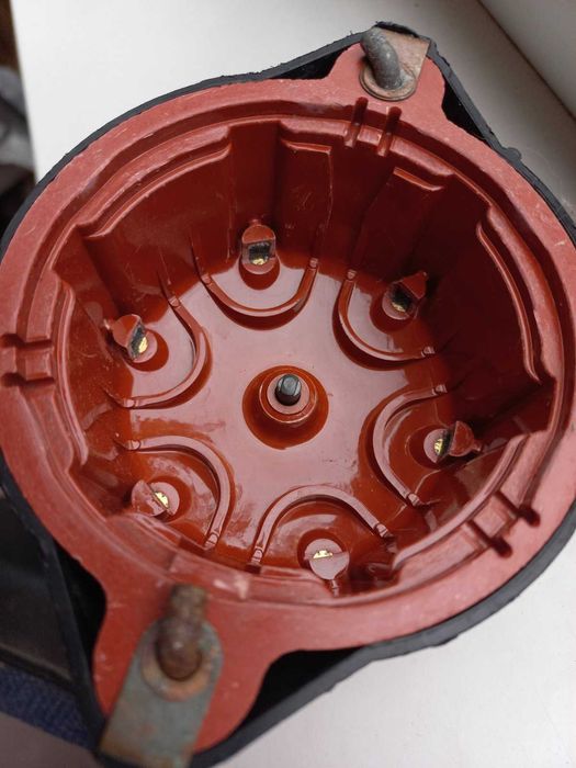 Б/У BOSCH 0 290 004 501 Крышка трамблера Mercedes ОМ 110 2.8l