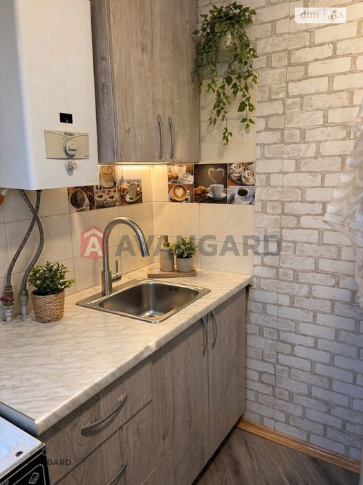 Продам 1-к Квартиру Центр Ленінський Район