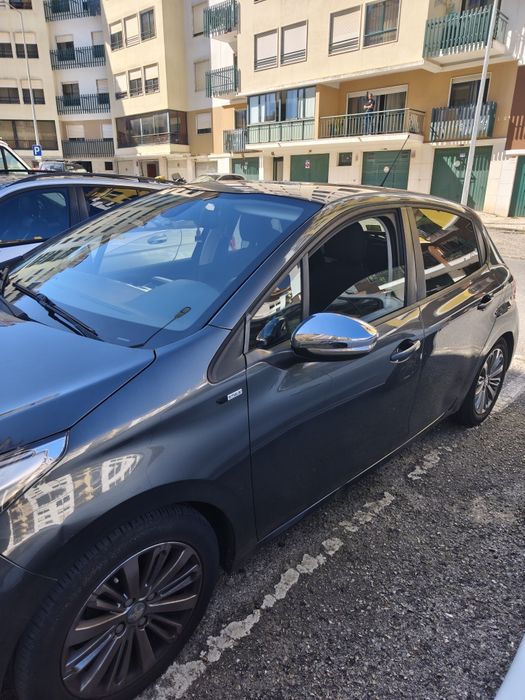 Peugeot 208 1.2 PureTech – Junho 2016 – 90 000 km