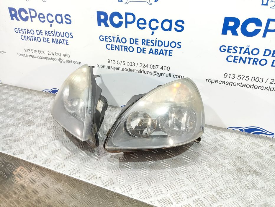 Oticas Farol Frente Frontal Direita Esquerda Original Renault Clio 2