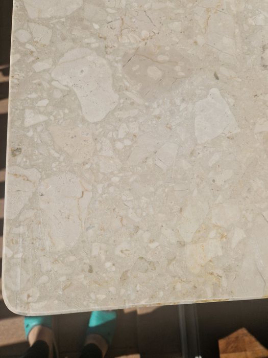 Parapet z konglomeratu marmurowy