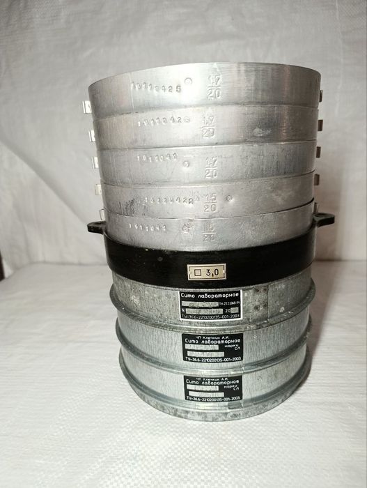 Сито лабораторне