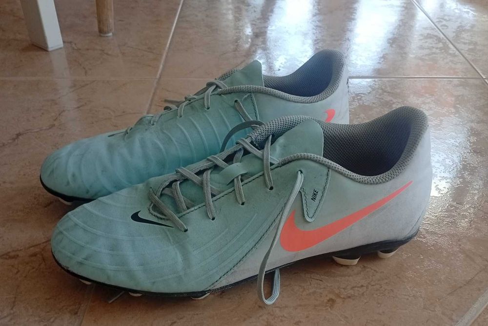 Chuteiras de futebol Phantom GX 2 Pro AG