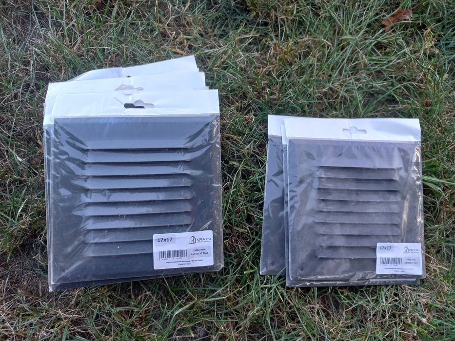 Kratka wentylacyjna zewnętrza 17x17cm antracyt, grafit 25 sztuk