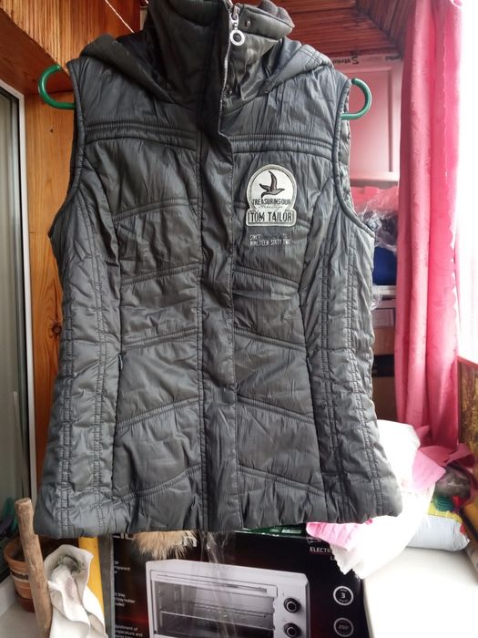 Жилет серый Tom Tailor