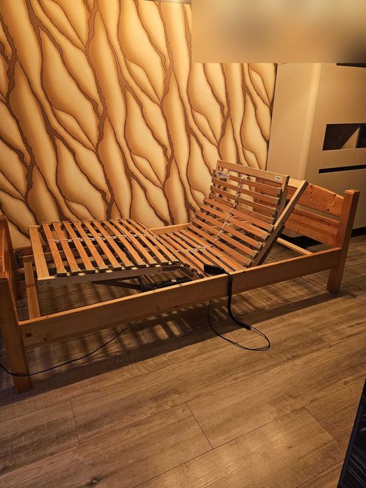 Łóżko ze stelażem elektrycznym 90x200cm
