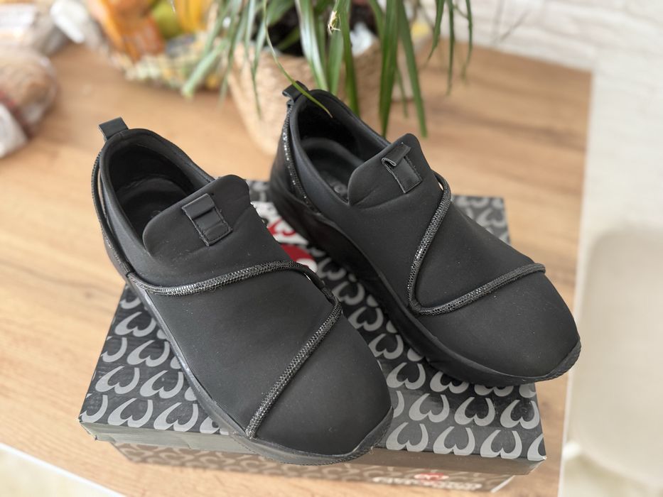 Обувь кожанные новые раз 41. Стелька 26,5