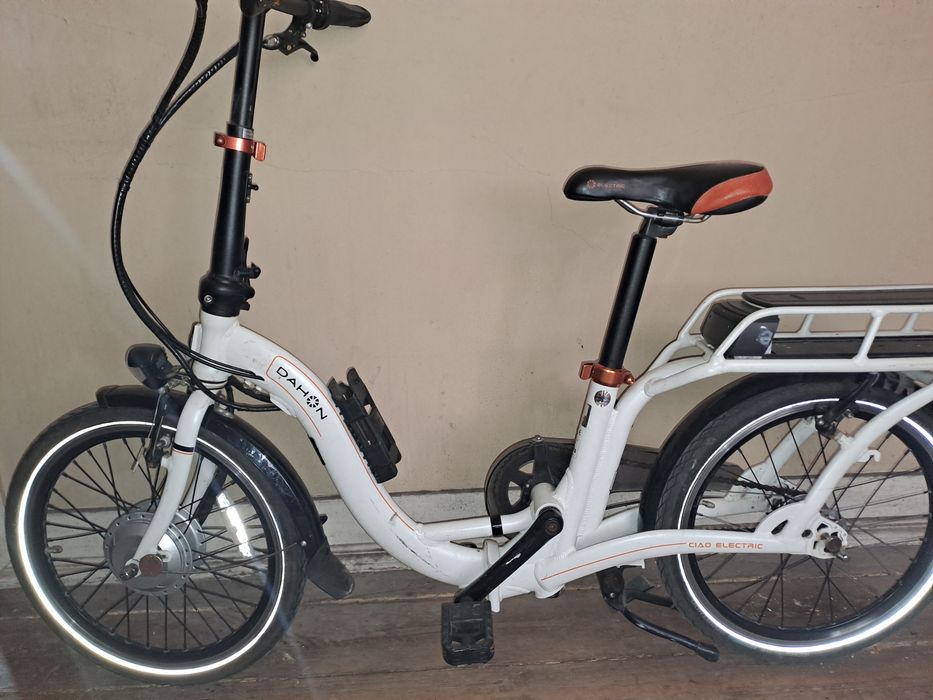Bicicleta eletrica marca dahon.