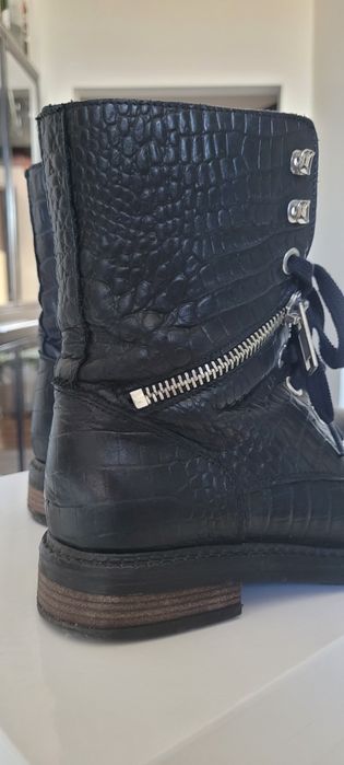 Eva Minge. Skórzane botki.