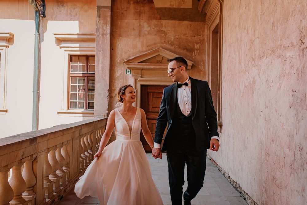 Suknia ślubna klasyczna