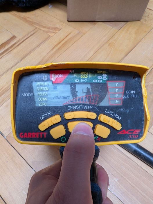 Металошукач металлоискатель  Garrett ACE 350  під відновленн