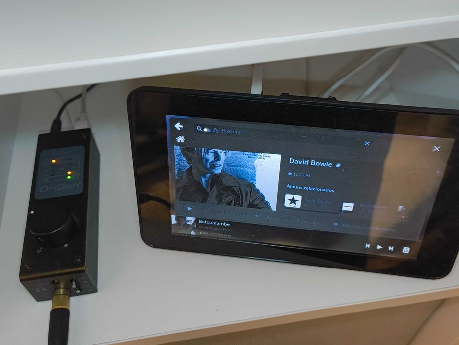 Streamer Raspberry Pi4 com ecrã táctil64739507806465124