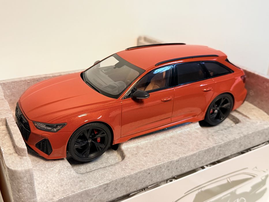 AUDI RS6 C8 1/18 Minichamps pomarańczowy metallic