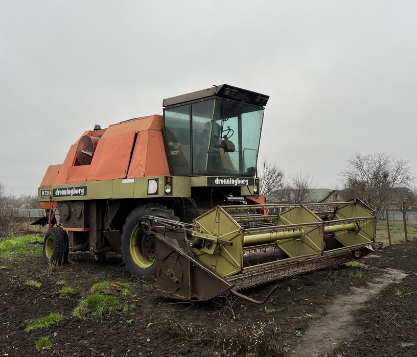 Продається зернозбиральний комбайн Dronningborg D7200 (Hydrostatic).