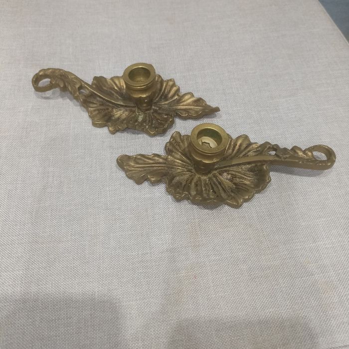 Peças em estanho , casquinha e latão