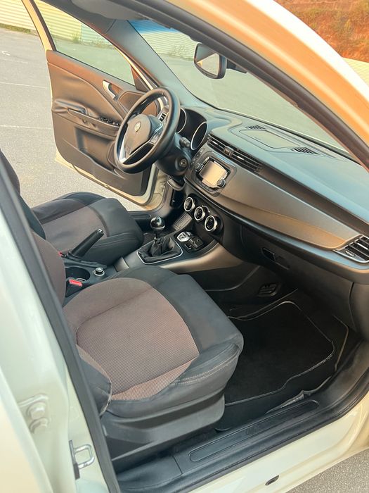 Alfa Romeo Giulietta 1.4 Turbo (2014) – Impecável foto 5