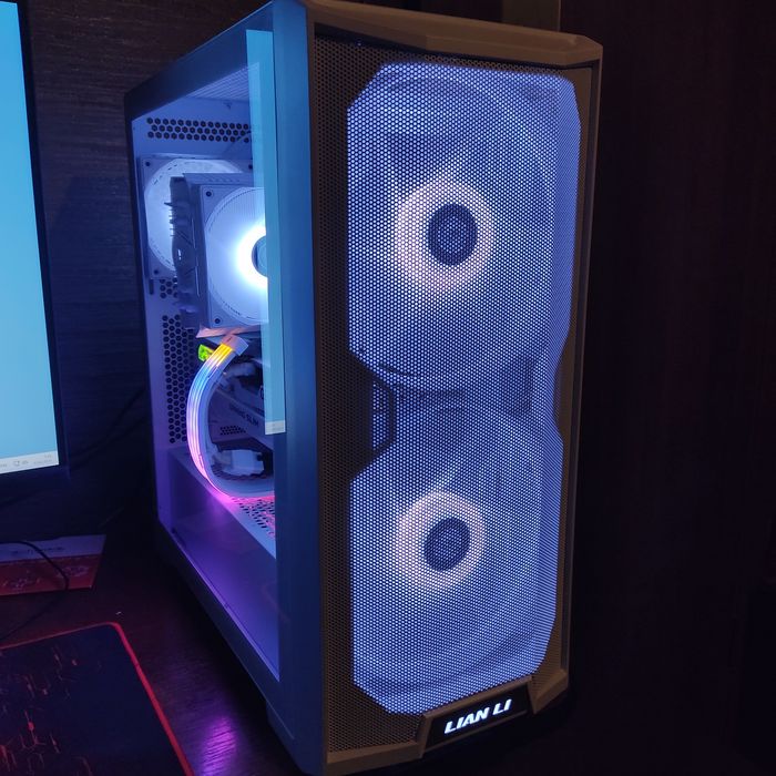 Игровой ПК i5-11400F / RTX 4070 12Gb / Lian Li LANCOOL 215