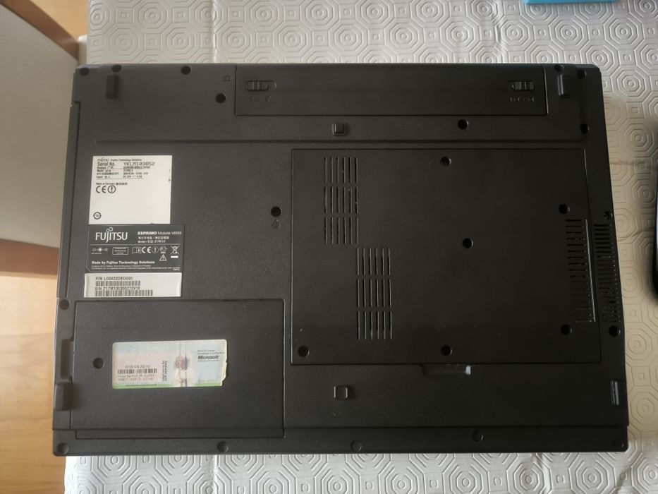 Fujitsu Esprimo V6555