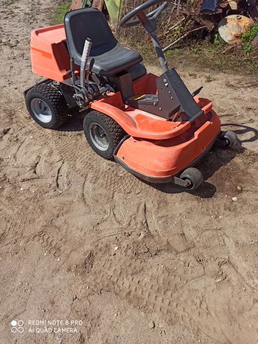 Kosiarką traktorek Husqvarna stiga park