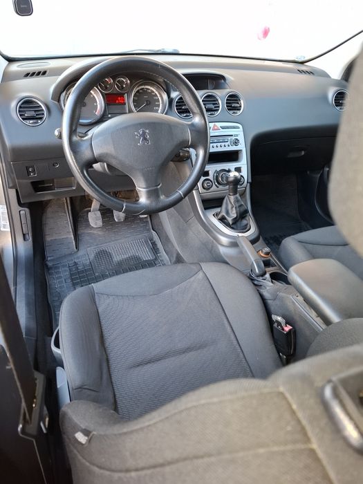 Peugeot 308  по низу ринка