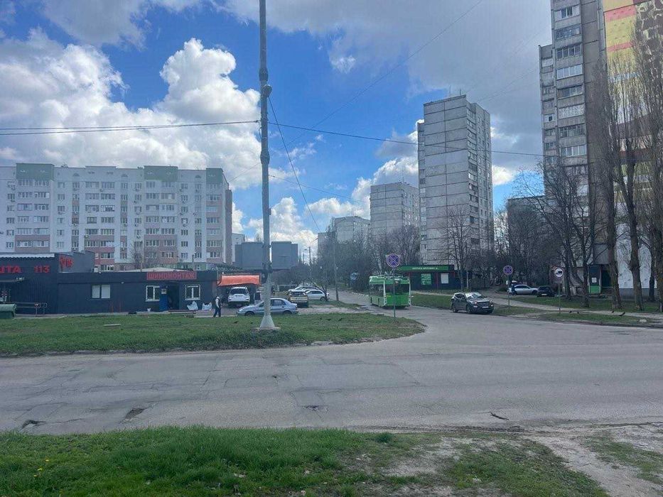 Сдам свое помещение в торговом комплексе на роганском Ж/М по улице Луи Пастера 318