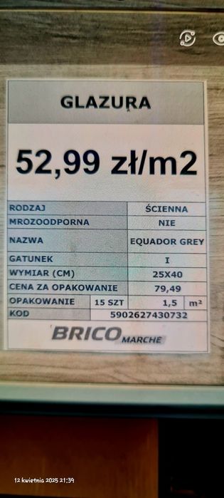 Plytki białe 25 cm x 40 cm