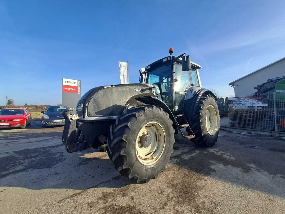 Ciągnik VALTRA T130