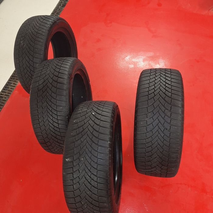 Opony zimowe Bridgestone 225/50r17