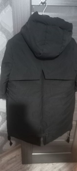 Стильна тепла жіноча куртка.
