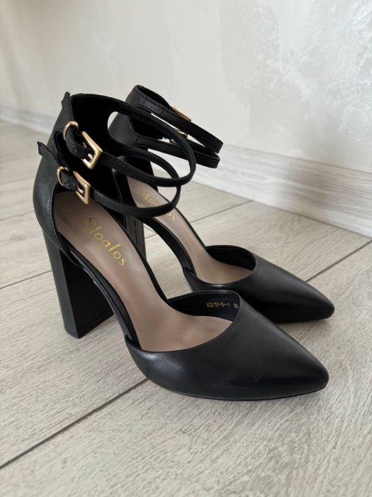 Продам жіночі туфлі